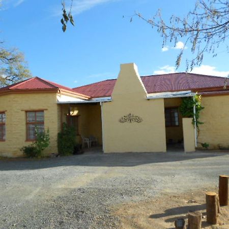 Sutherland Guest House Exterior foto