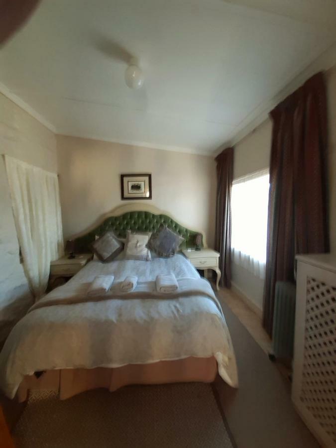 Sutherland Guest House Exterior foto